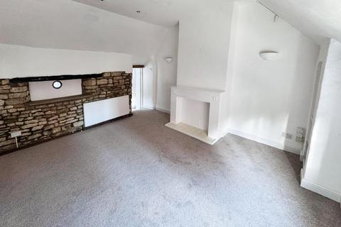 2 bedroom terraced house to rent, Castlegate, Grantham, NG31