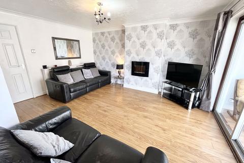 4 bedroom semi-detached house for sale, Waterfall Road, Brierley Hill DY5