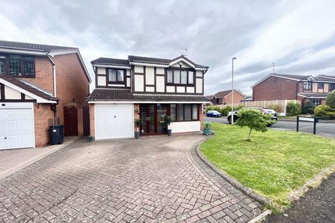 4 bedroom detached house for sale, Fernhurst Drive, Brierley Hill DY5