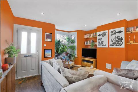 2 bedroom terraced house for sale, Brook Road, Epping CM16