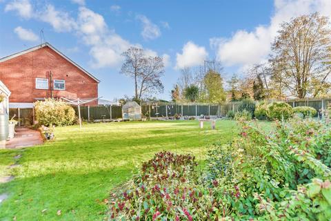 3 bedroom end of terrace house for sale, St. Catherine's Drive, Faversham, Kent