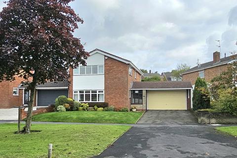 4 bedroom detached house for sale, Oakham Road, Oldbury B69