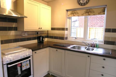 3 bedroom semi-detached house to rent, Gerald Road, Stourbridge DY8