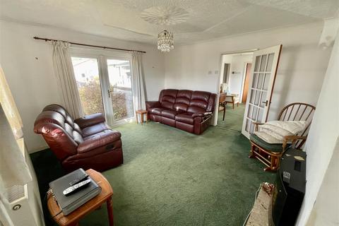 3 bedroom detached bungalow for sale, Y Gorsedd, Ammanford