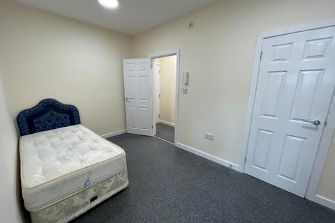 Studio to rent, Montague Road, Leicester LE2