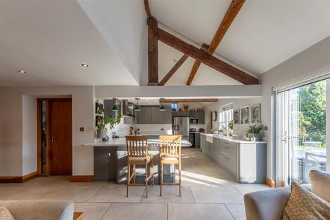 4 bedroom barn conversion for sale, Long Lane, Calveley