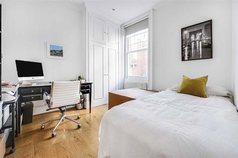 2 bedroom flat for sale, Roland Gardens, London SW7