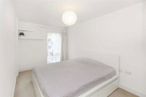 1 bedroom flat to rent, Jamaica Road, London SE16