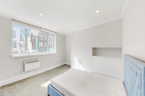 1 bedroom apartment to rent, Bethnal Green Road, London E2