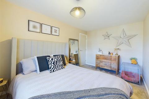 32 Harris Road, Armthorpe, Doncaster, DN3 2FE