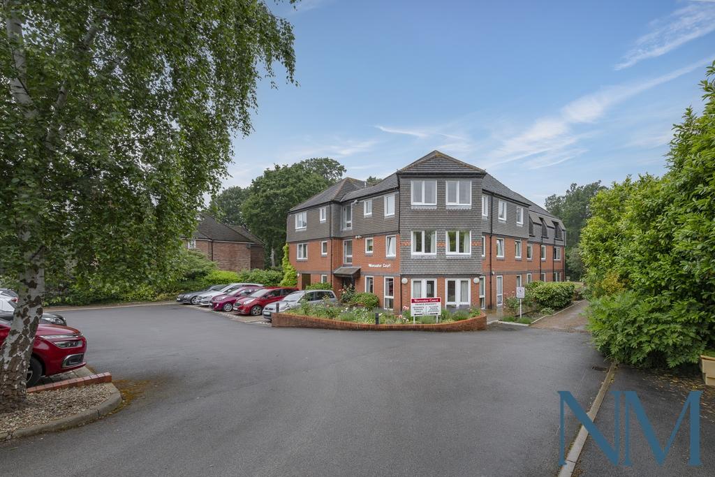 Worcester Court, KT4 7 DN
