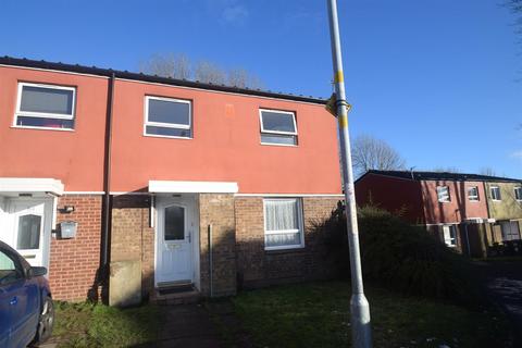 3 bedroom terraced house to rent, Chiltern Gardens, Dawley