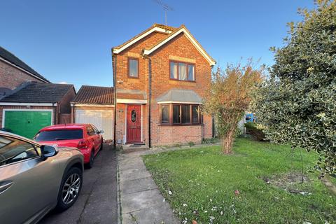 3 bedroom detached house to rent, Joyce Green Lane, Dartford DA1