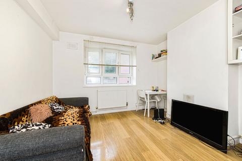 1 bedroom ground floor flat for sale, Fendt Close, London E16