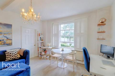 1 bedroom flat to rent, Chigwell Road, Woodford green