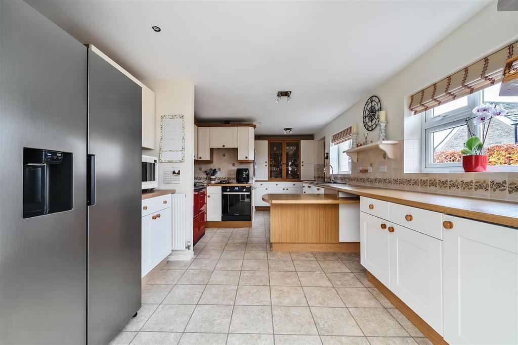 Kitchen / Breakfast Room