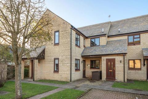 2 bedroom maisonette for sale, The Old Coachyard,  Witney,  OX28