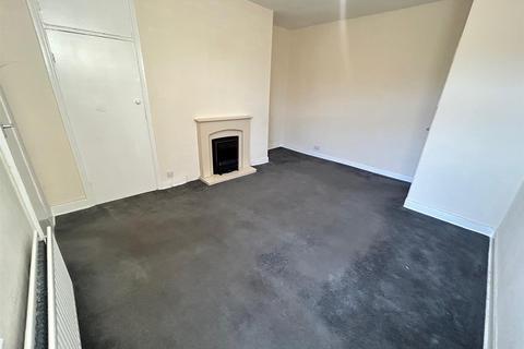 3 bedroom flat to rent, Vine Street, Wallsend