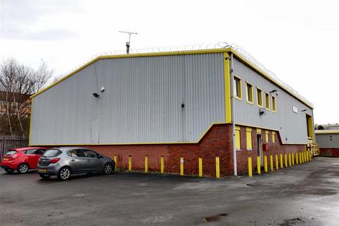 Warehouse to rent, Invar Road, Swinton, Manchester