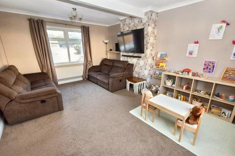 3 bedroom semi-detached house for sale, Wolley Avenue, Leeds, West Yorkshire