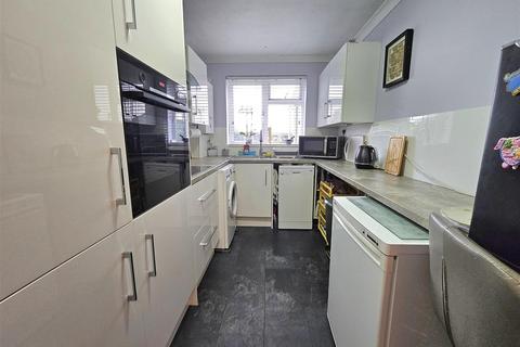 2 bedroom maisonette for sale, Ayland Close, Newent