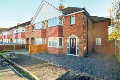 3 bedroom end of terrace house for sale, Worcester WR2