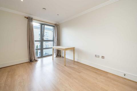 2 bedroom flat to rent, Tallow Road, Brentford TW8