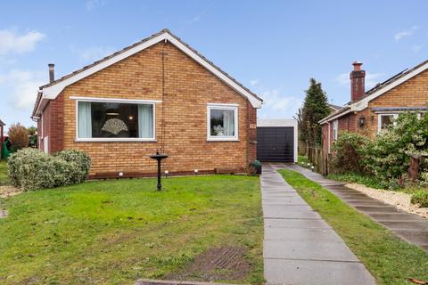 3 bedroom bungalow for sale, Pine Tree Close, Broughton, North Lincolnshire, DN20