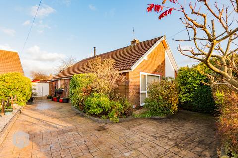 3 bedroom bungalow for sale, Greenfield Close, Bury, Greater Manchester, BL8 2LY