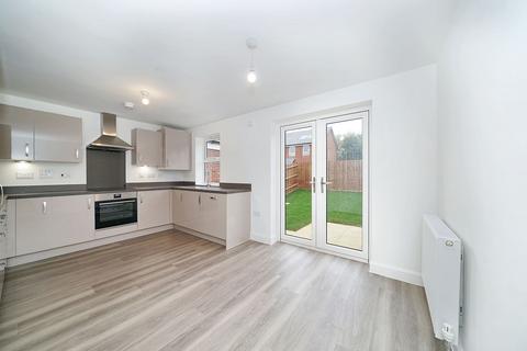 3 bedroom house to rent, Dragon Way, Sturry, CT2