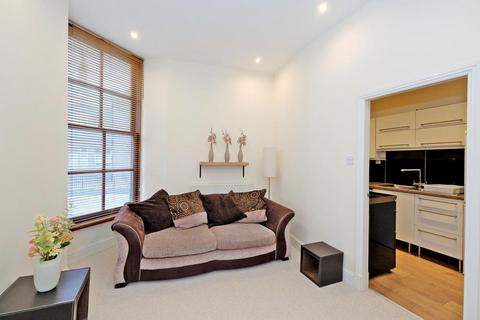 1 bedroom flat to rent, Castle Terrace, First Floor, AB11