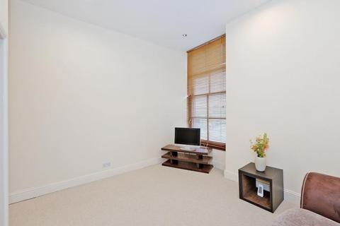 1 bedroom flat to rent, Castle Terrace, First Floor, AB11