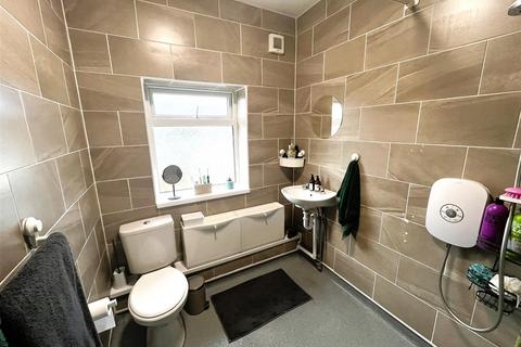 3 bedroom end of terrace house for sale, Carr House Lane, Bradford BD12