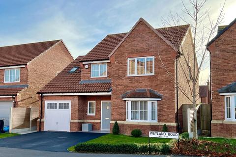 4 bedroom detached house for sale, Sherburn in Elmet, Weyland Road, LS25