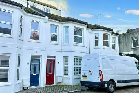 3 bedroom terraced house for sale, Bath Road, Eastbourne