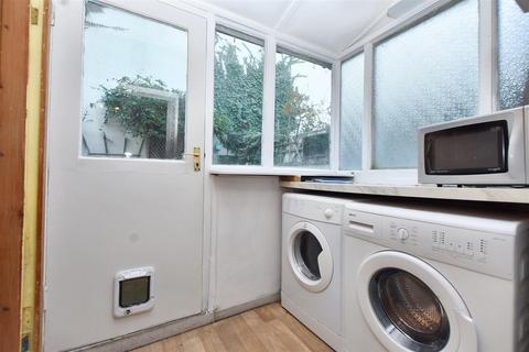 4 Bath Road, Eastbourne, BN21 4UA