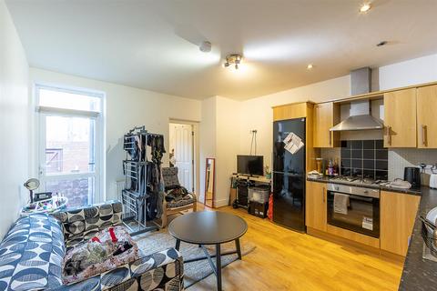 3 bedroom flat to rent, Cavendish Road, Jesmond, Newcastle upon Tyne