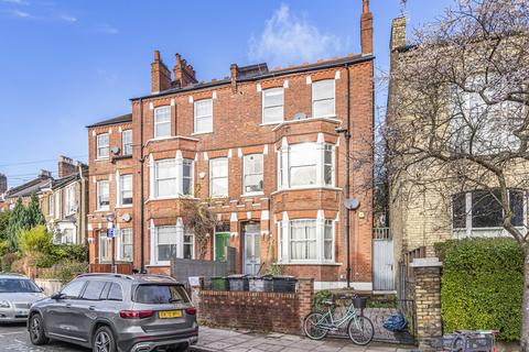 2 bedroom flat for sale, Cheverton Road, London N19 3BB