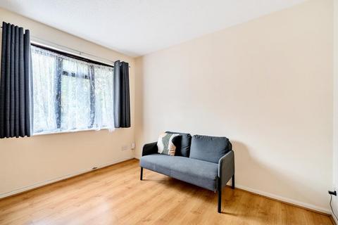 1 bedroom apartment to rent, Woking,  Surrey,  GU22