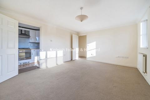 2 bedroom apartment to rent, Amelia Close London W3