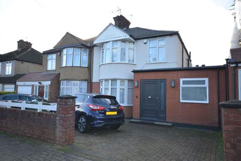 4 bedroom semi-detached house for sale, Drummond Drive, Stanmore, HA7