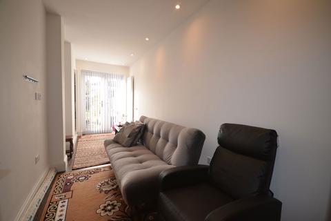 98 Drummond Drive, Stanmore, HA7 3PE