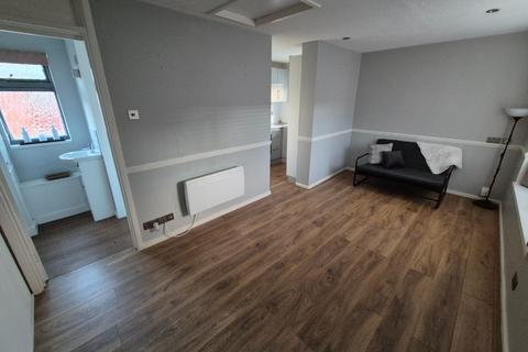 Studio for sale, Astra Court, Colin Road, Luton, Bedfordshire, LU2 7SG