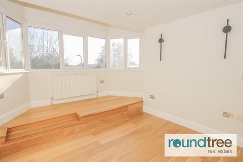 2 bedroom flat to rent, Denehurst Gardens, Hendon, NW4