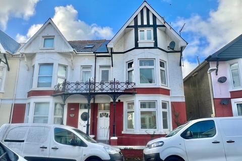 5 bedroom end of terrace house for sale, Picton Avenue, Porthcawl, Bridgend County Borough, CF36 6AJ