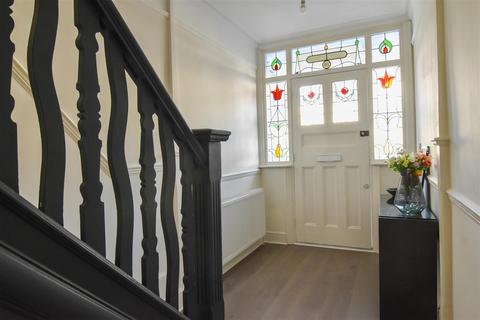 4 bedroom house for sale, Melrose Avenue, London