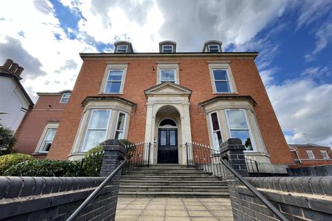 2 bedroom apartment to rent, Windsor Court, Warwick Road, Stratford-upon-Avon