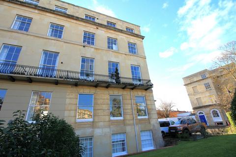 2 bedroom apartment to rent, Lansdown Crescent, Cheltenham, Gloucestershire, GL50