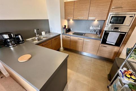 2 bedroom apartment for sale, Cypress Place, New Century Park, Manchester