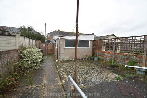 3 bedroom end of terrace house for sale, Albemarle Avenue